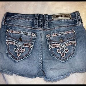 Rock Revival easy short
